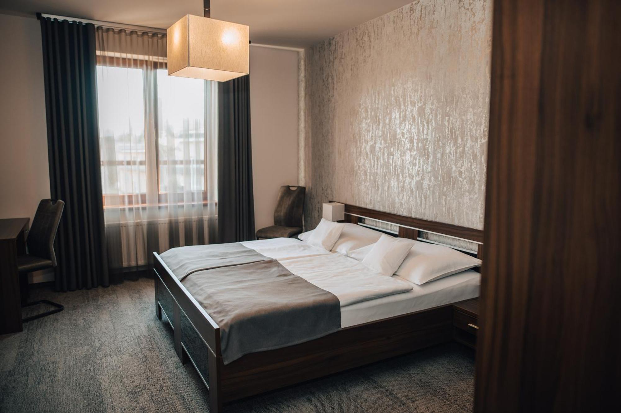 Hotel Elegance Šumperk Dış mekan fotoğraf