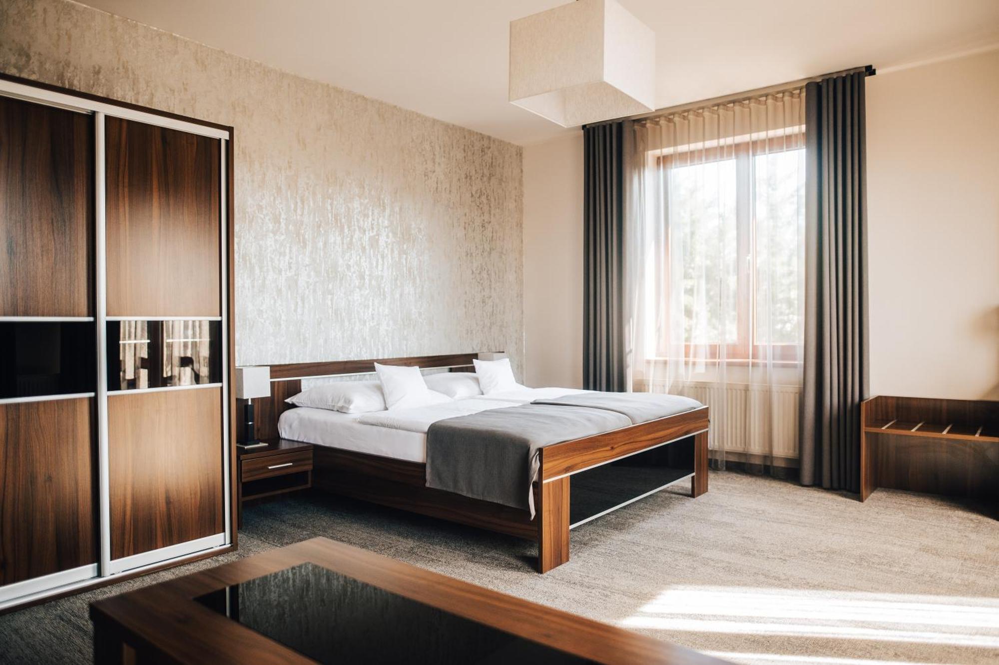 Hotel Elegance Šumperk Dış mekan fotoğraf