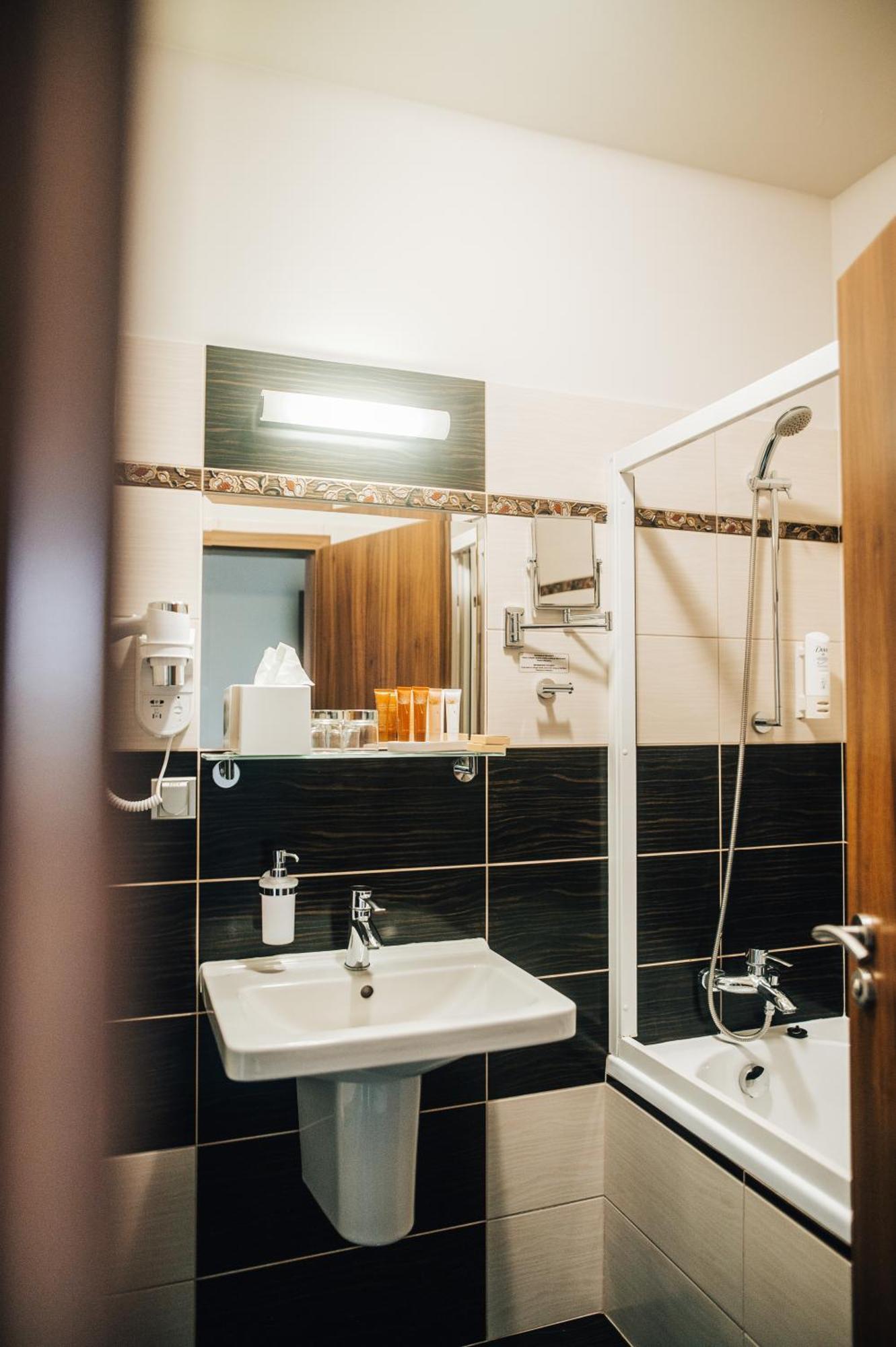 Hotel Elegance Šumperk Dış mekan fotoğraf